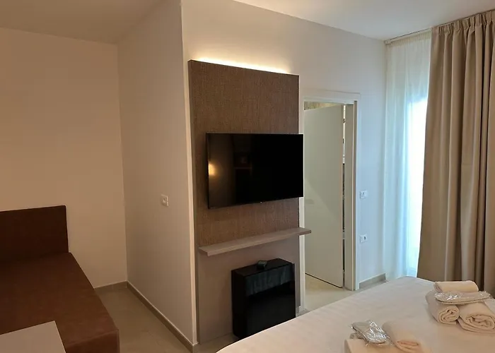 Pensión Amani Chic 4*